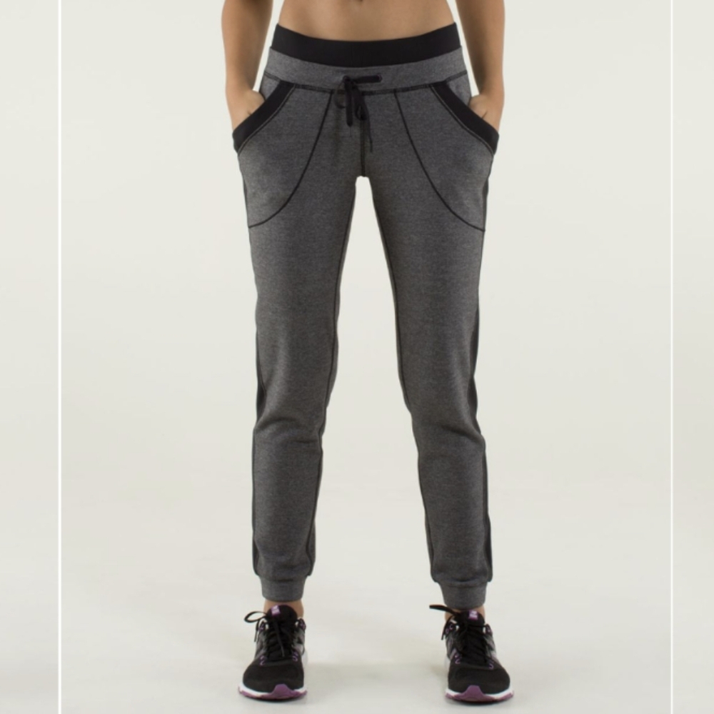 Lululemon Base Runner Pant heathered Black  grey size 6